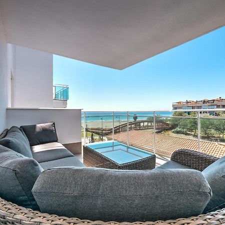 New Beach Front Apartment With Large Balcony Торокс Екстериор снимка