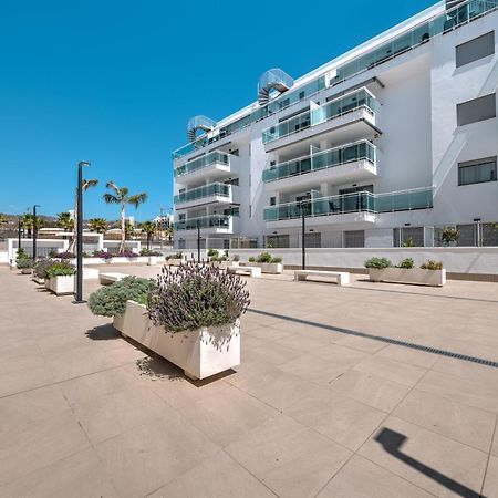 New Beach Front Apartment With Large Balcony Торокс Екстериор снимка